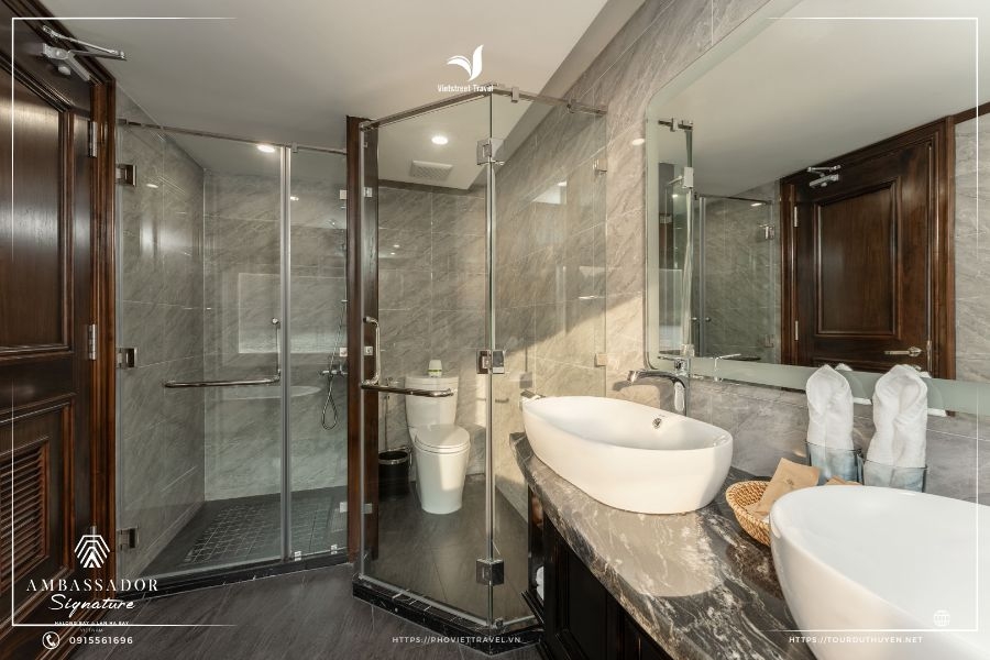 CAPTIAN'S VIEW AMBASSADOR SUITE